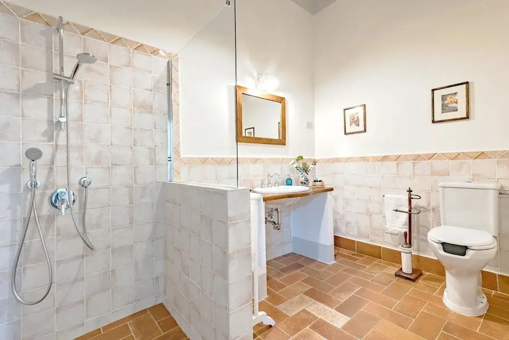 Villa With 8 Bedrooms in Buonconvento, With Private Pool, Furnished Garden and Wifi - 90 km From the Beach