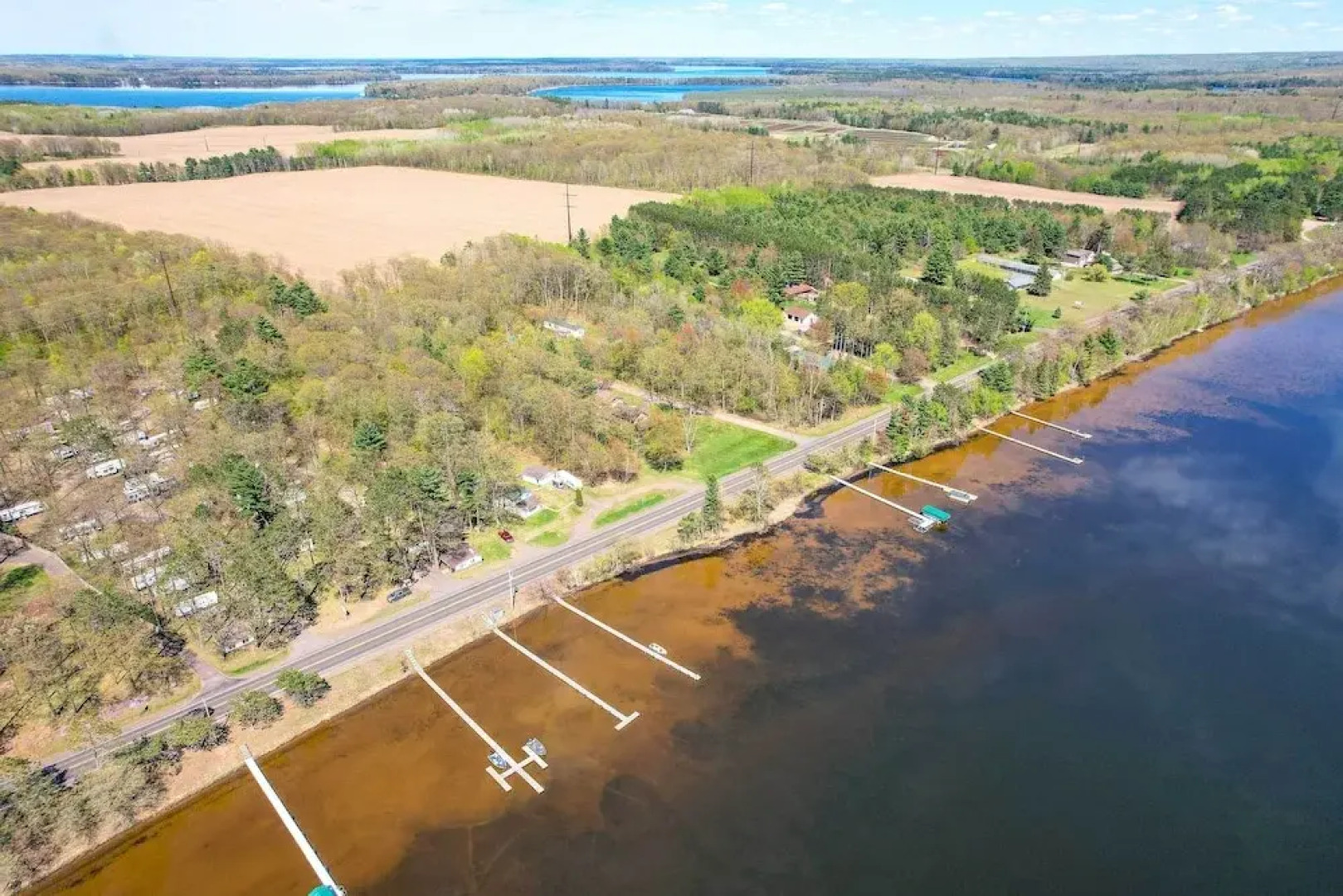 Convenient Cabin w/ Access to 3 Boat Docks!