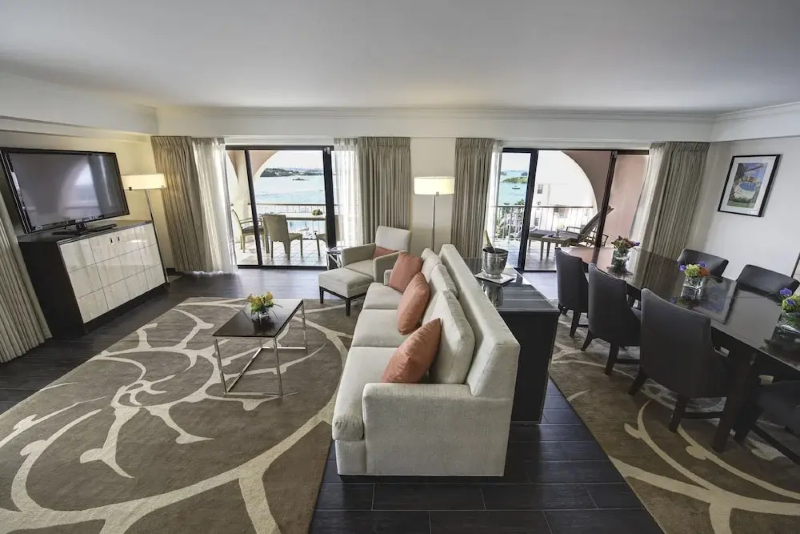 Hamilton Princess - Fairmont Gold Experience