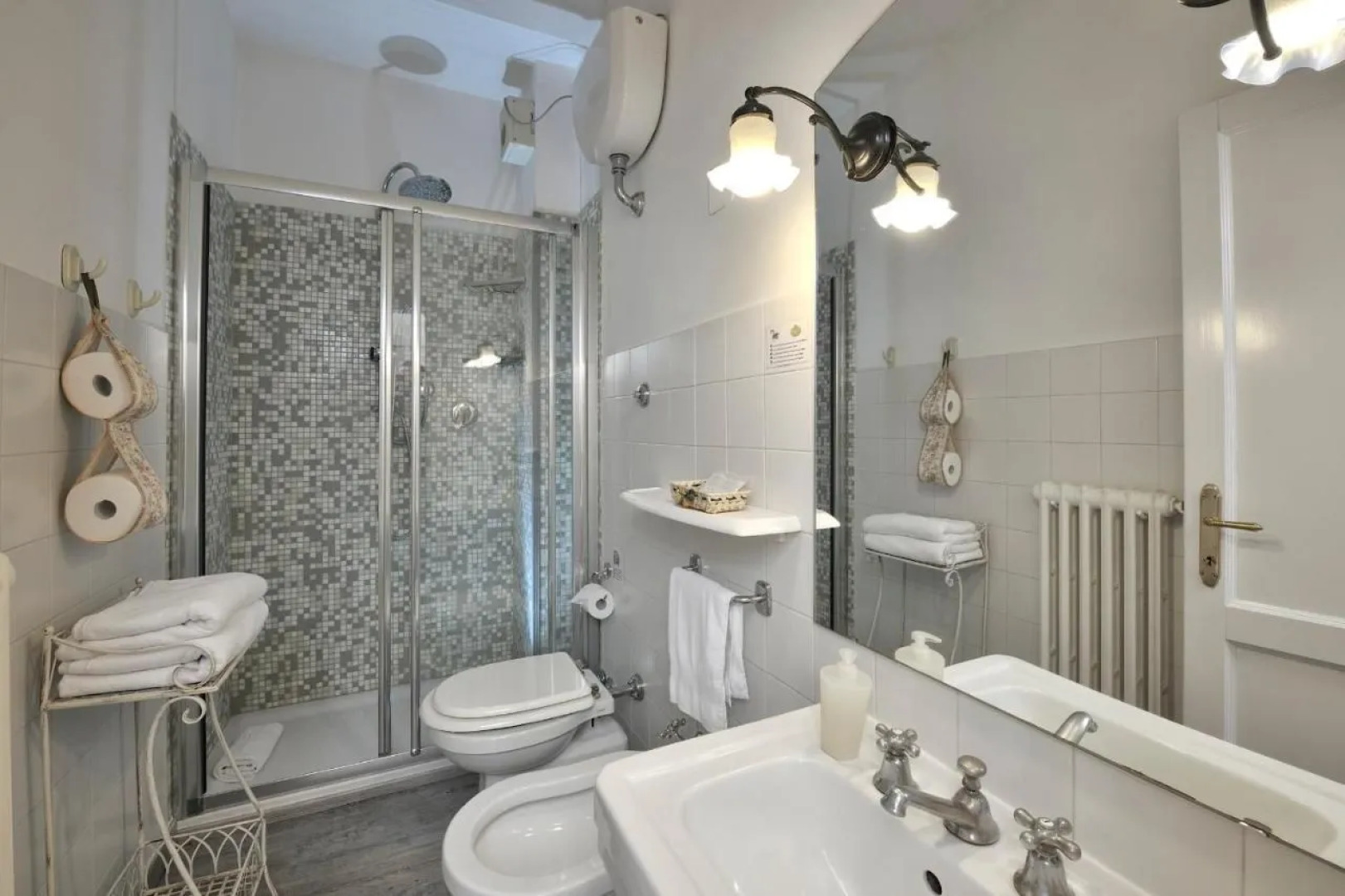 Domus Volumnia Country House