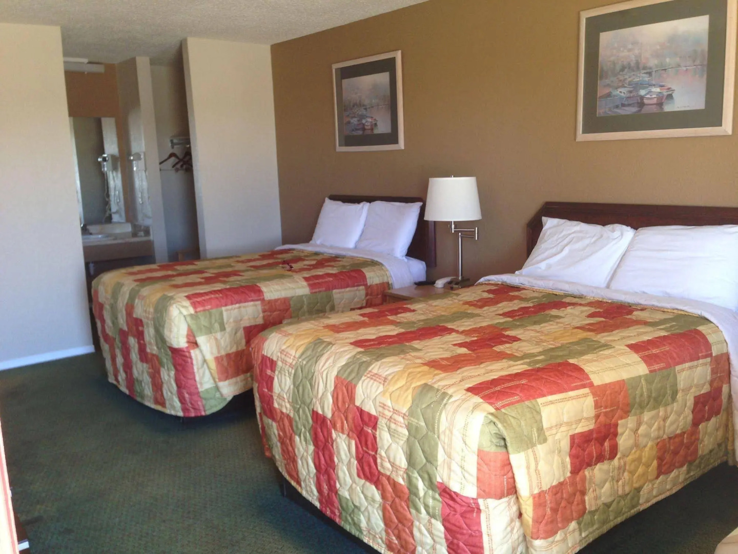 Hometown Inn and Suites Elk City