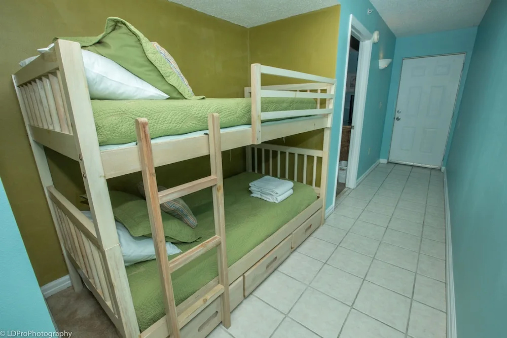 Pelican Beach by Holiday Isle