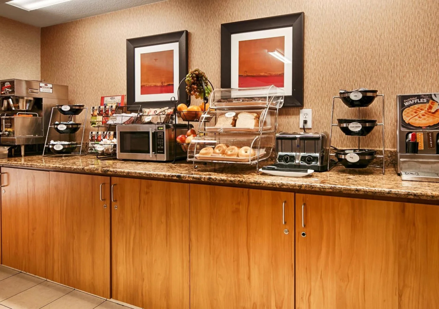 Best Western Plus Gateway Inn & Suites