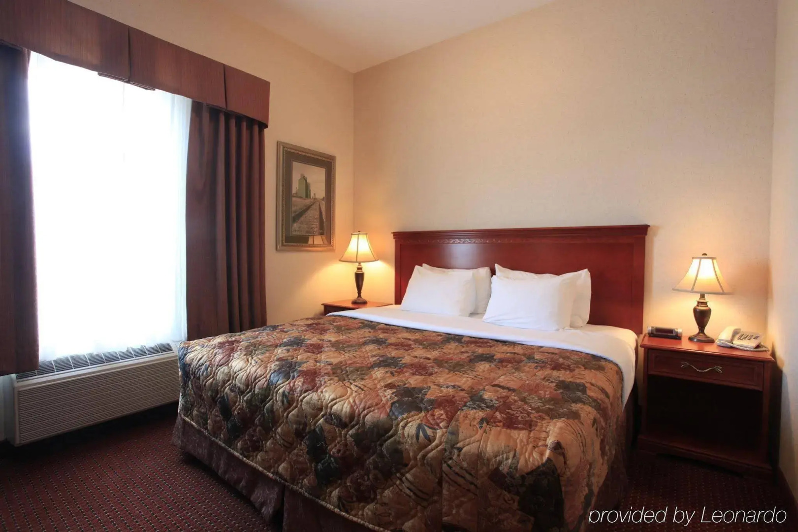 Coast Grimshaw Hotel & Suites