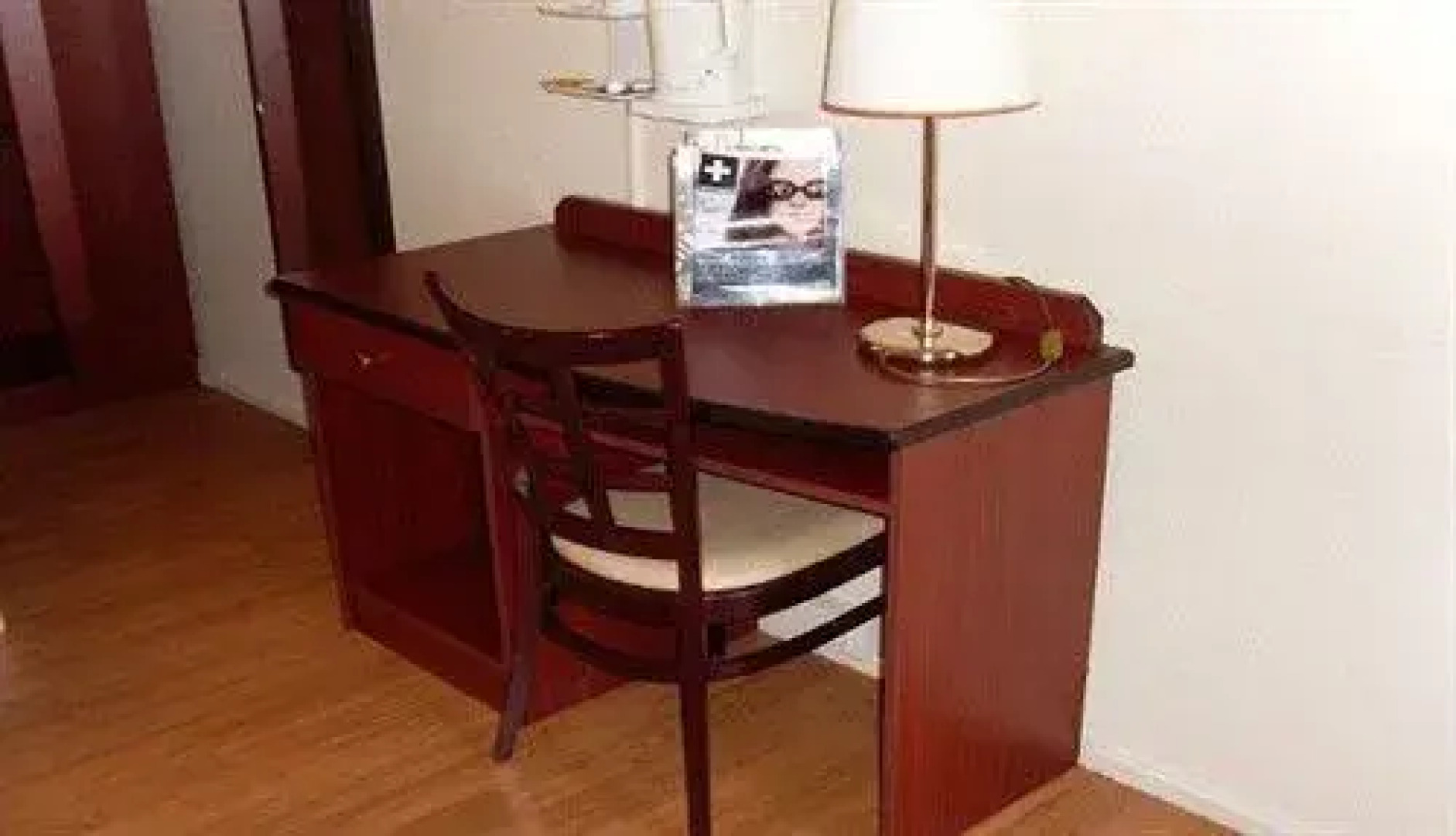 Hôtel Grill Le Coudray-Montceaux