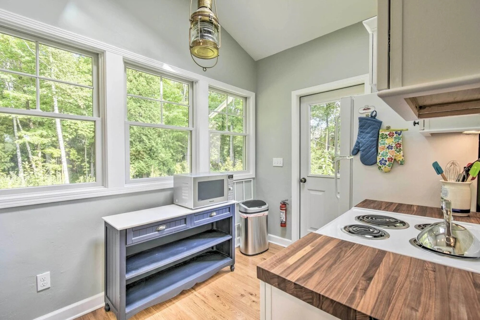 Ephraim Home w/ Yard - Walk to Lake Michigan!