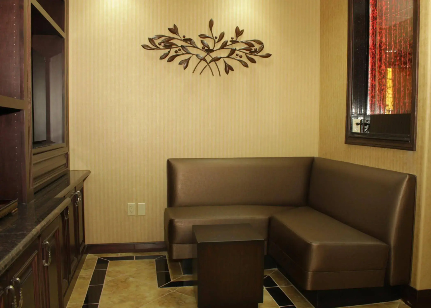 Best Western Plus KC Speedway Inn & Suites