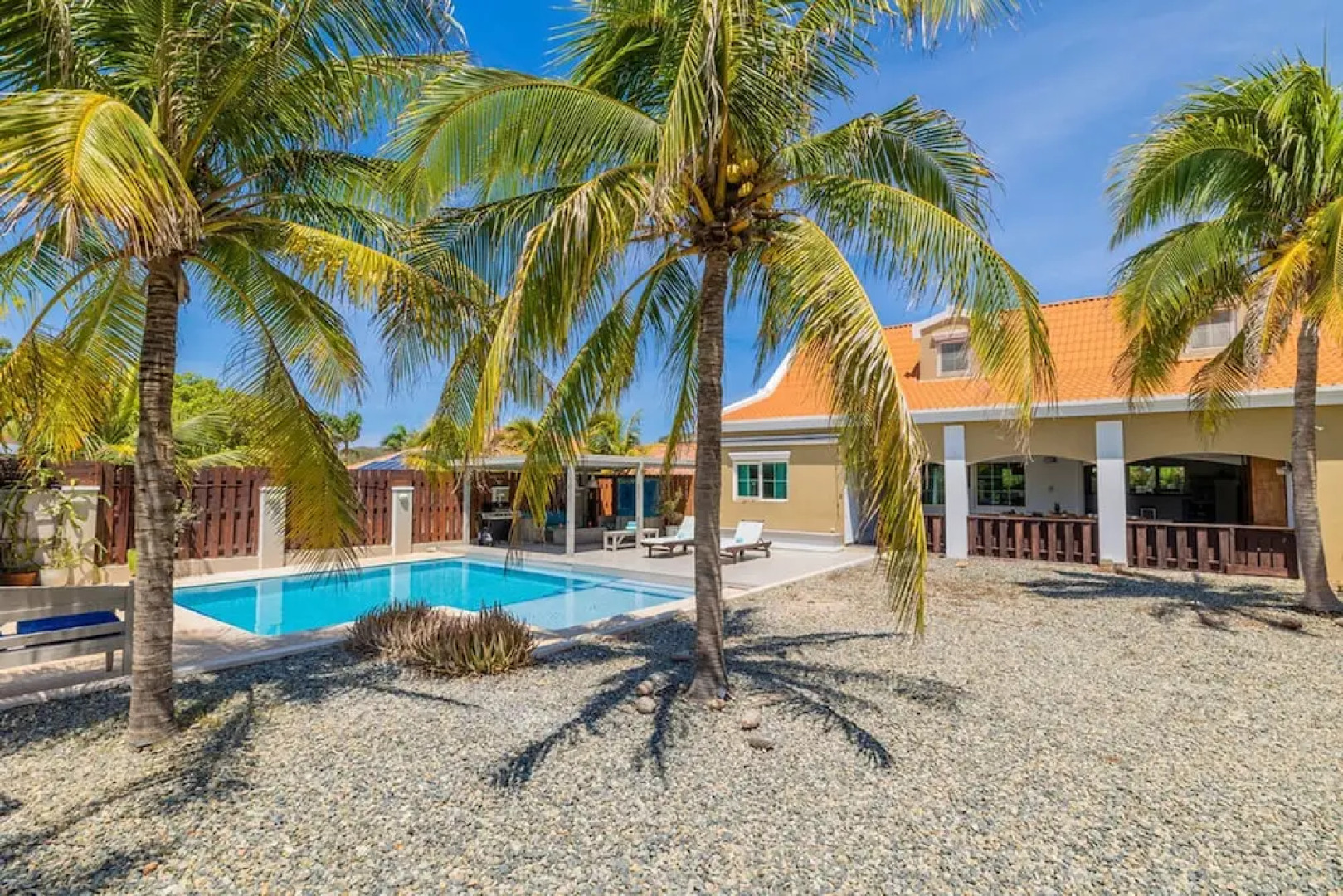 Nature Private Pool Gazebo Outdoor Dining