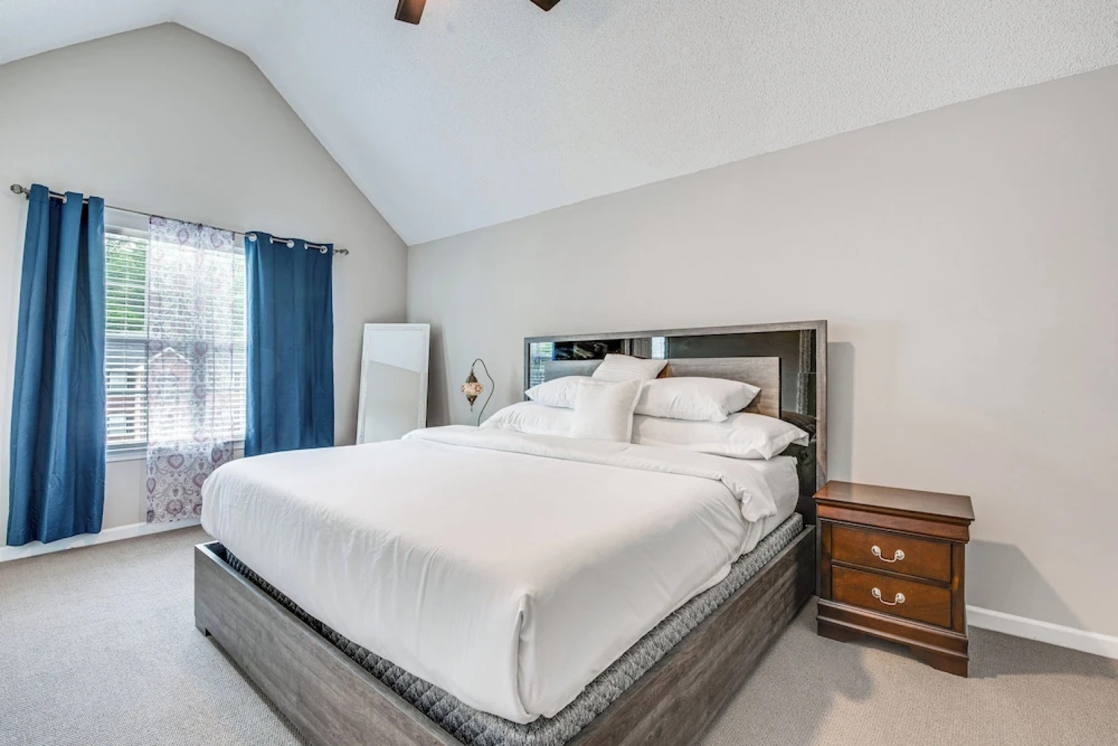 10 Mi to Stone Mtn Park: Spacious Home in Lithonia