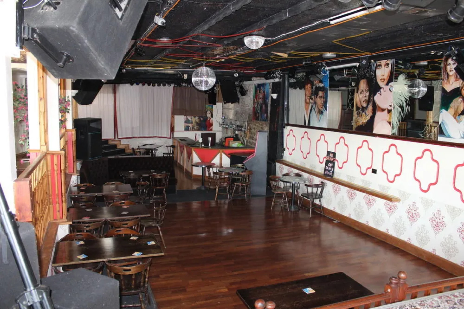 The Middlegate Hotel