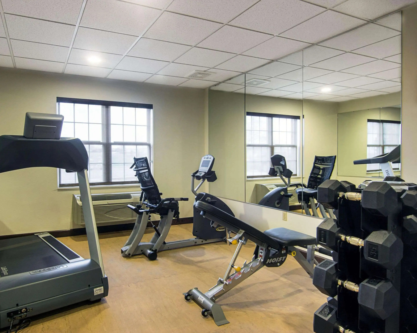 Comfort Inn & Suites Grafton - Cedarburg