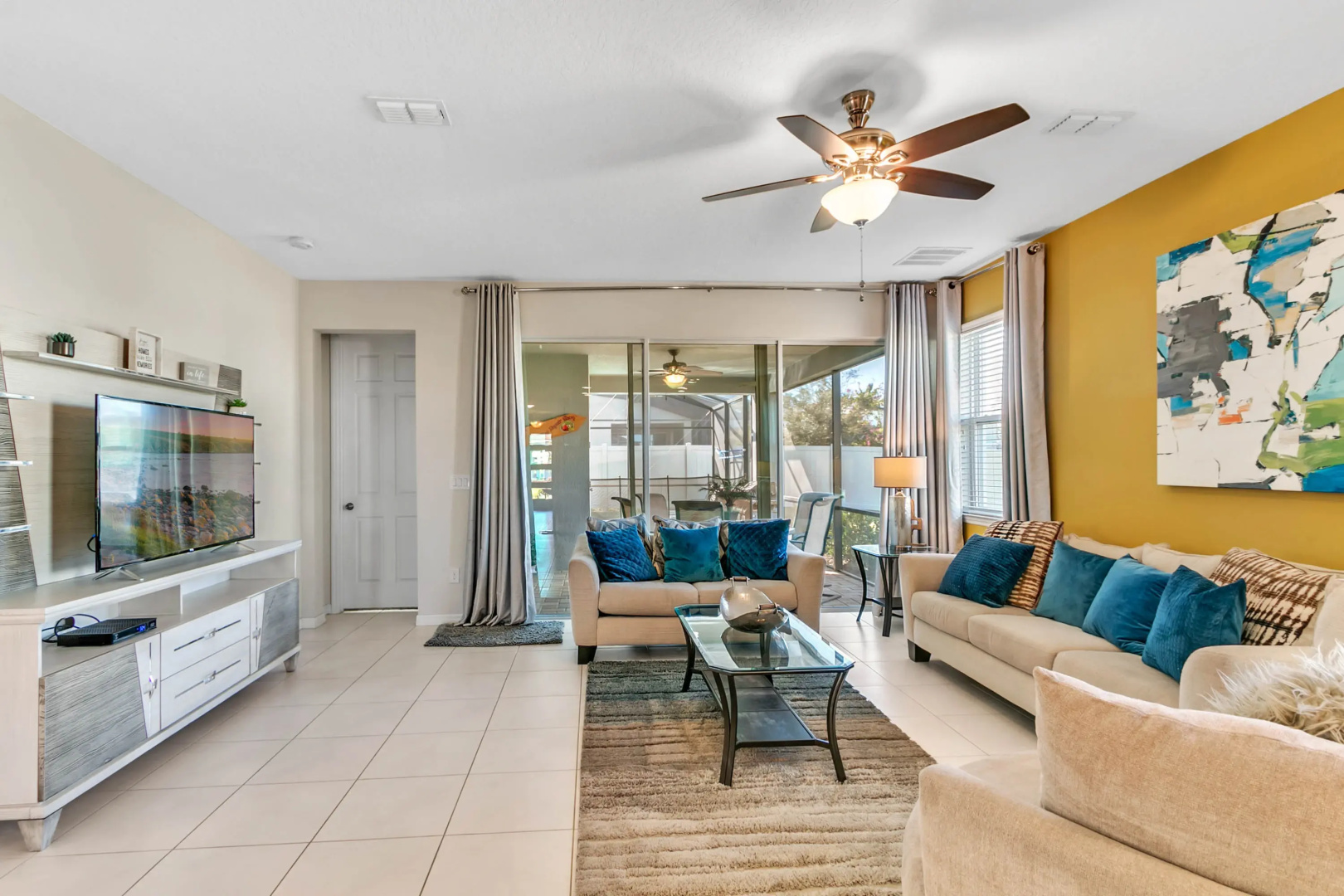 5 Bedrooms / 5.5 Bathrooms / Solara (1620 HG), Kissimmee, US