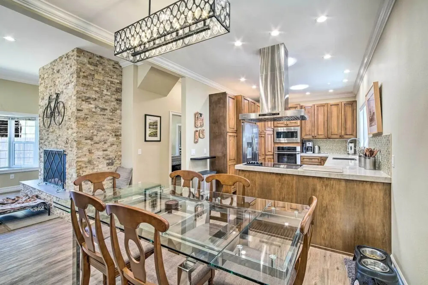 Renovated North Bend Cottage: Near Eateries!