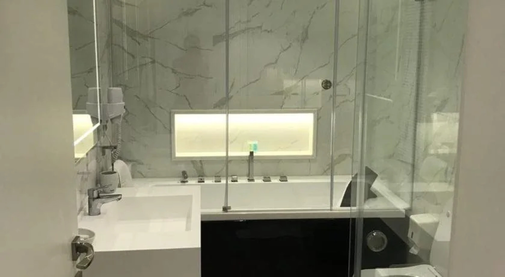 Paradise Beach Hotel