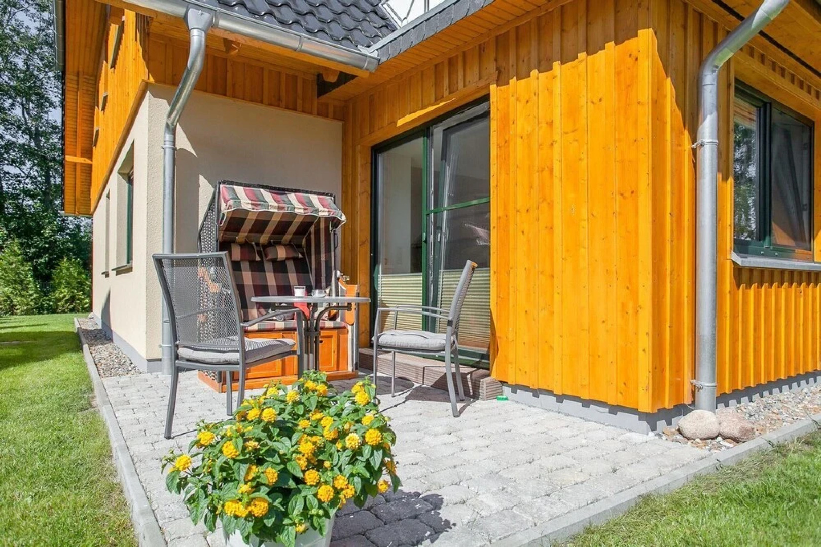 Tura Apartment 2 mit Terrasse Pruchten