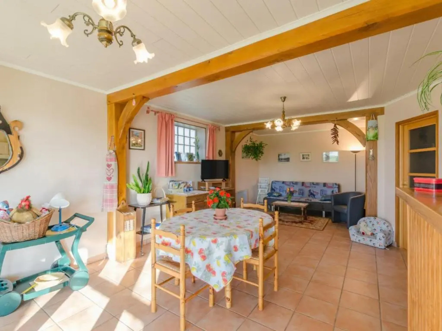 Gîte Rouilly-Sacey, 3 pièces, 4 personnes - FR-1-543-46