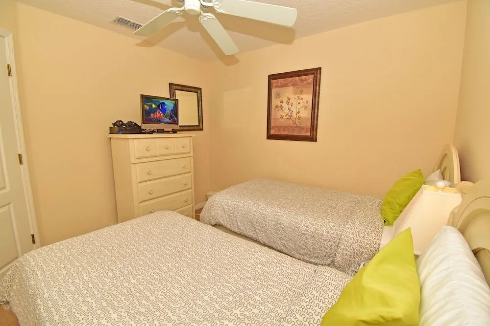 320EP Sandy Shores 3 Br villa by RedAwning