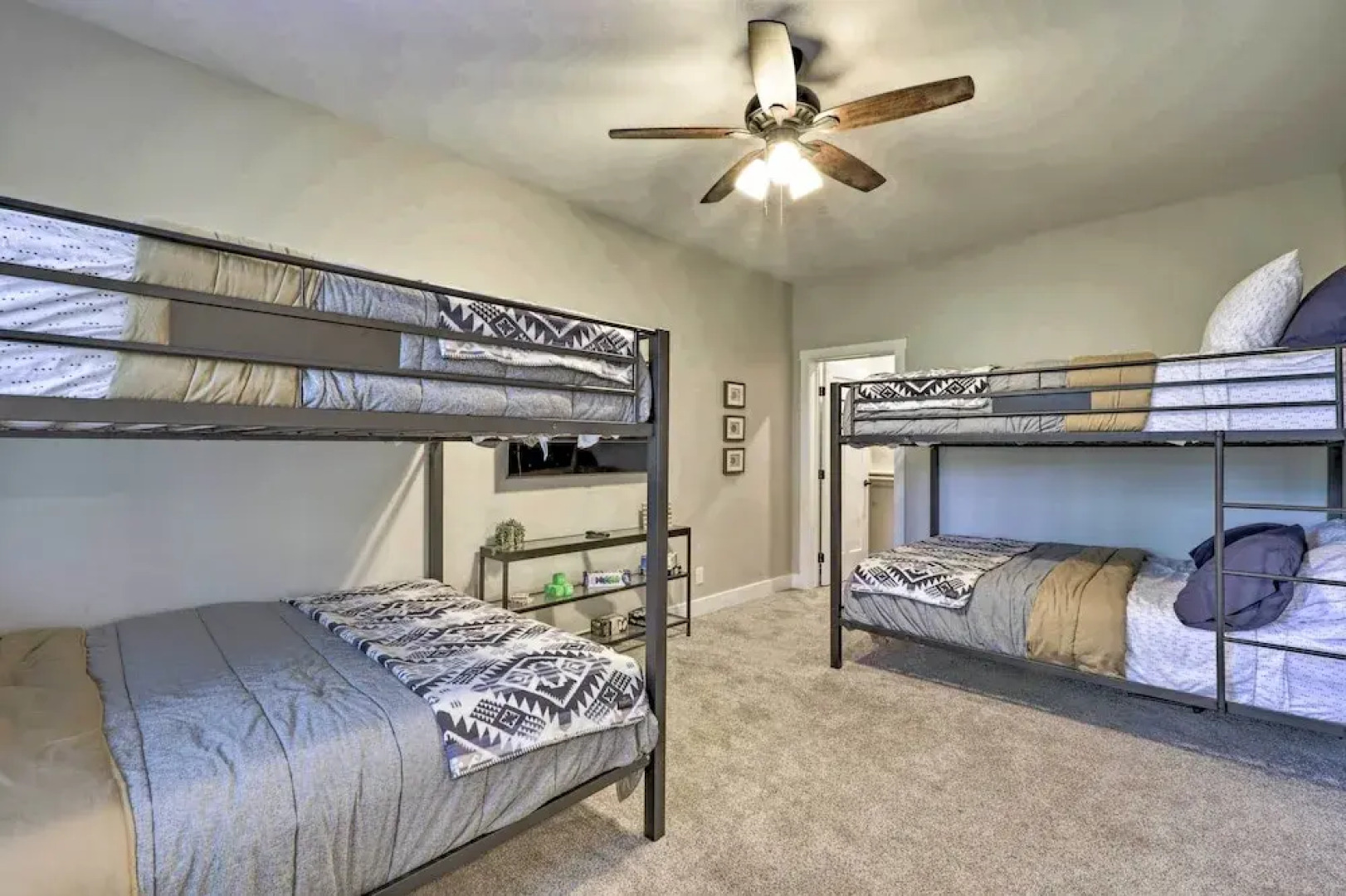 Lavish National Forest Retreat w/ Hot Tub + Views!