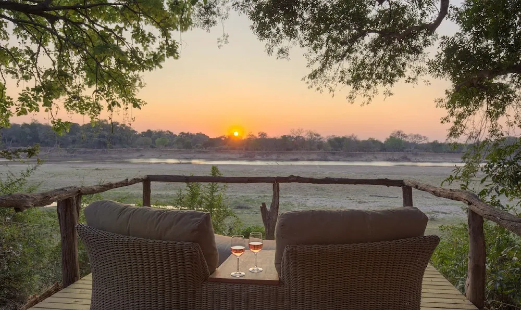 Shawa Luangwa Camp
