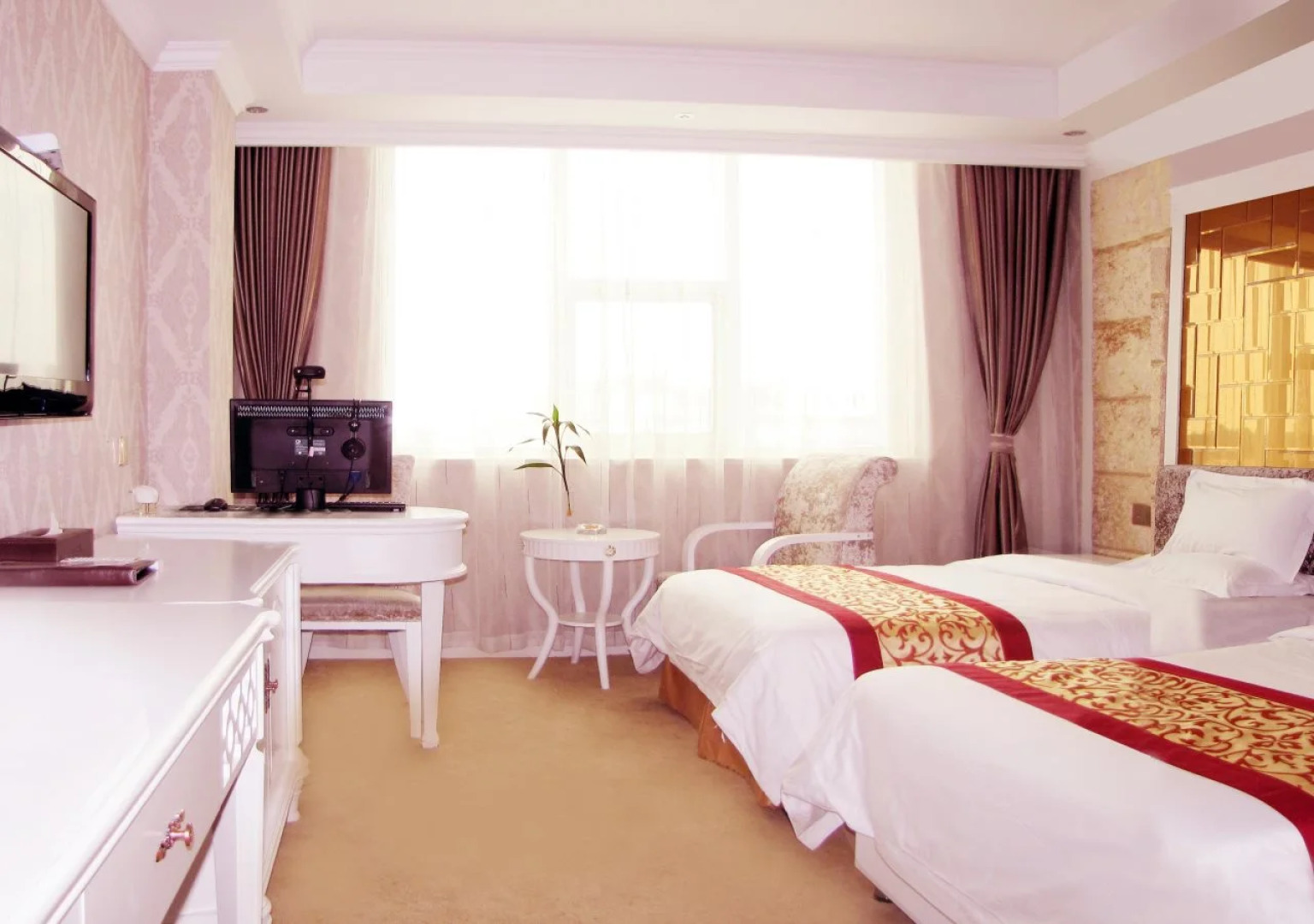 Tuk China Light Residence Hotel (Taizhou Luqiao Airport Branch)