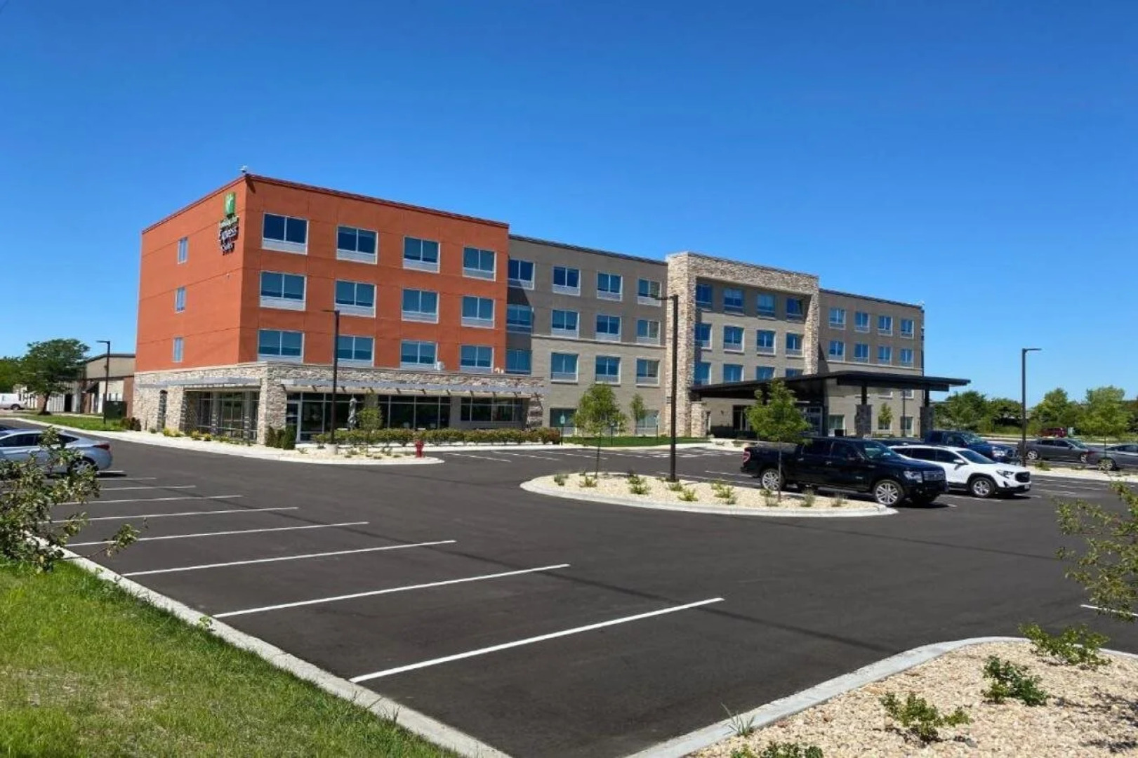 Holiday Inn Express & Suites Madison West - Middleton by IHG