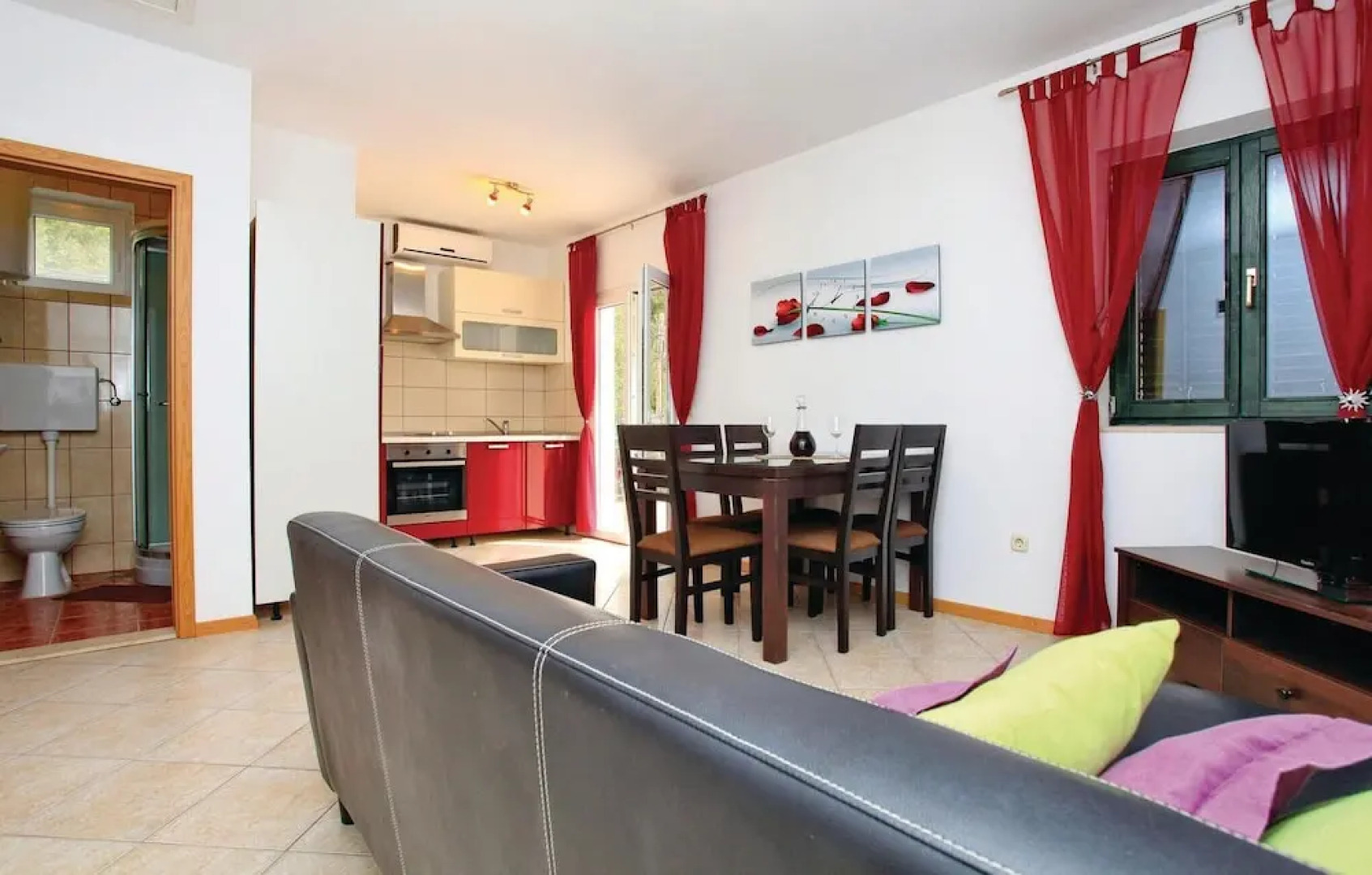 Awesome Home in Trstenik With Wifi and 4 Bedrooms