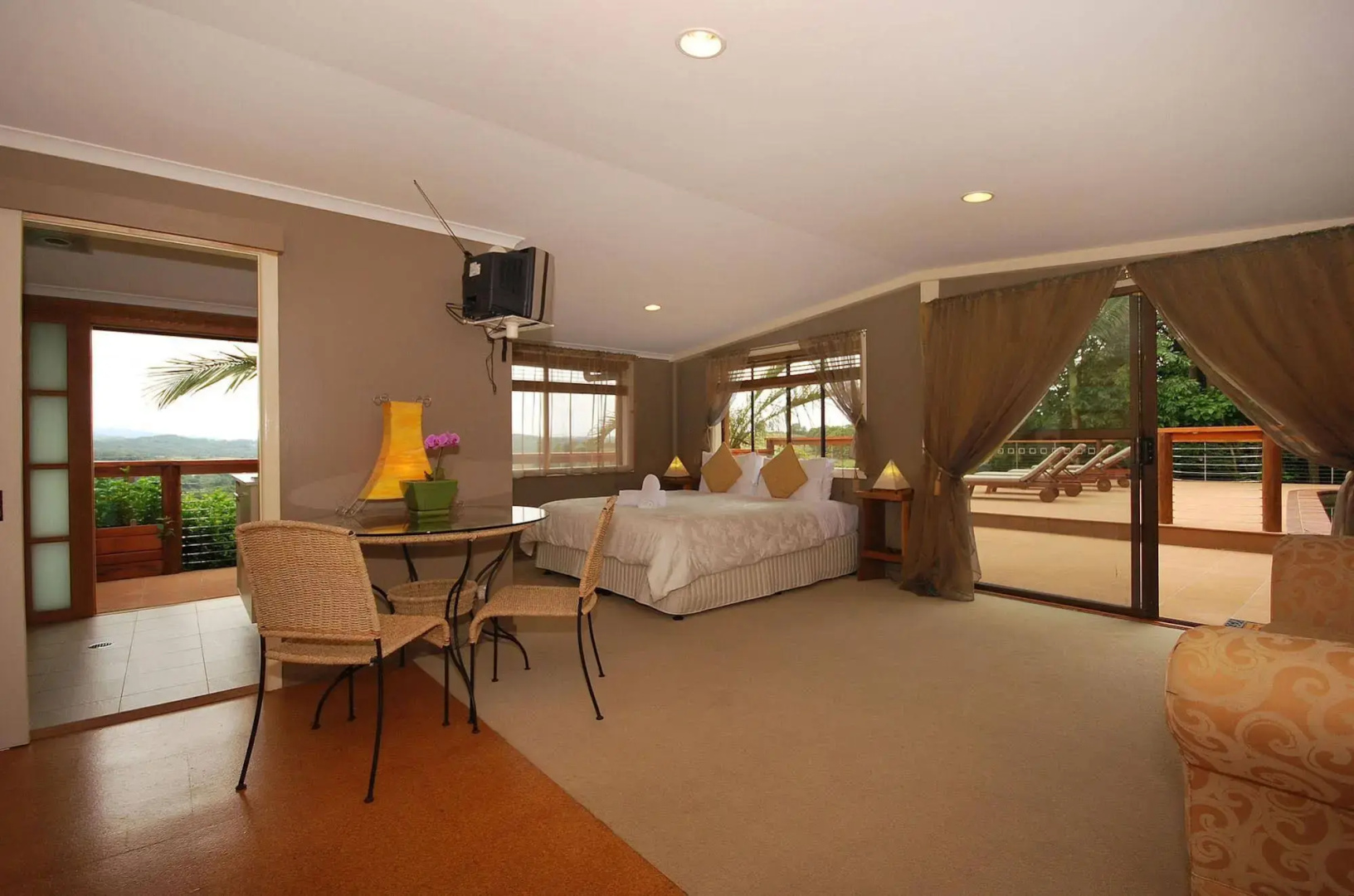 Summerhills Retreat Byron Bay