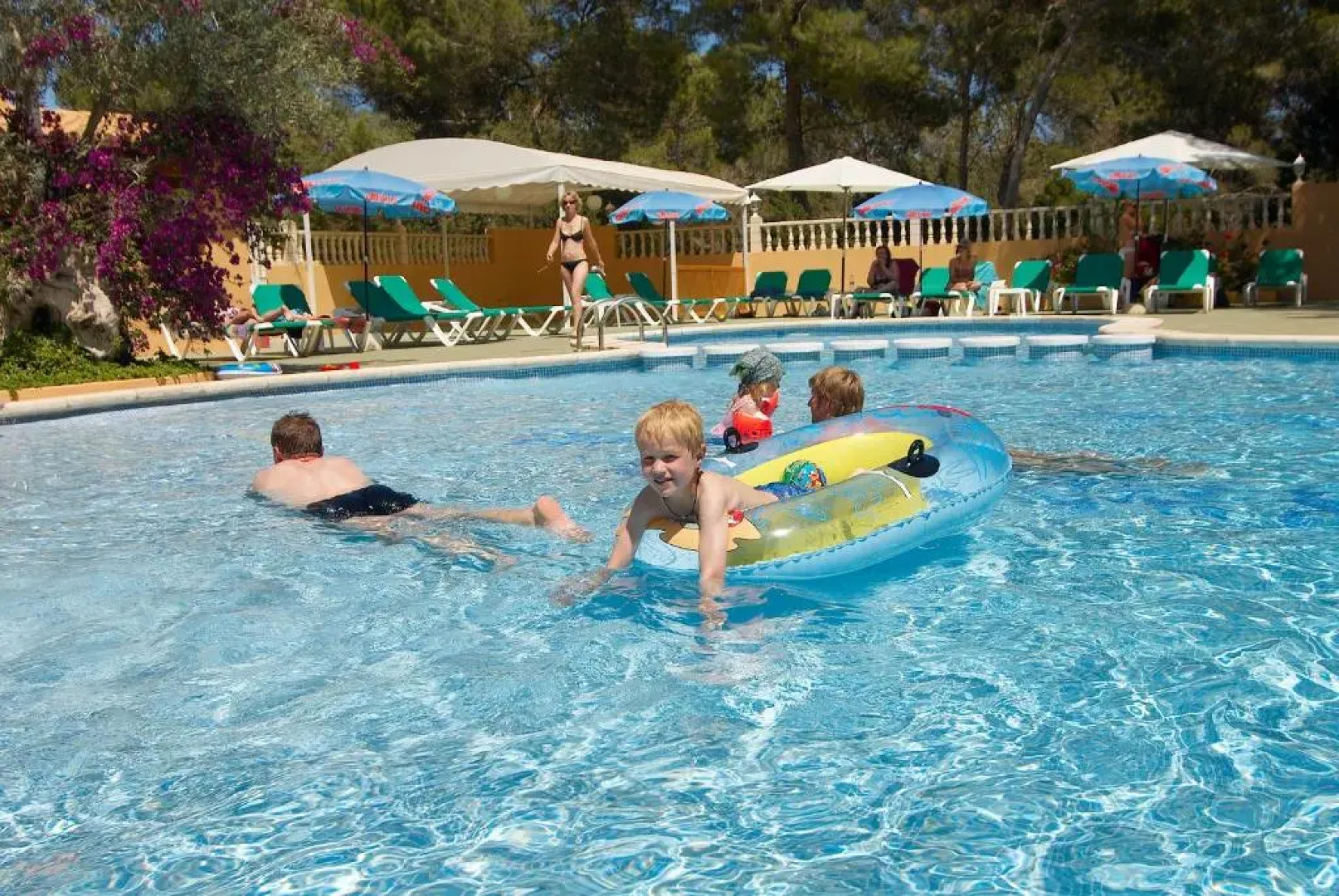 Ses Eufabietes Apartments & Restaurant