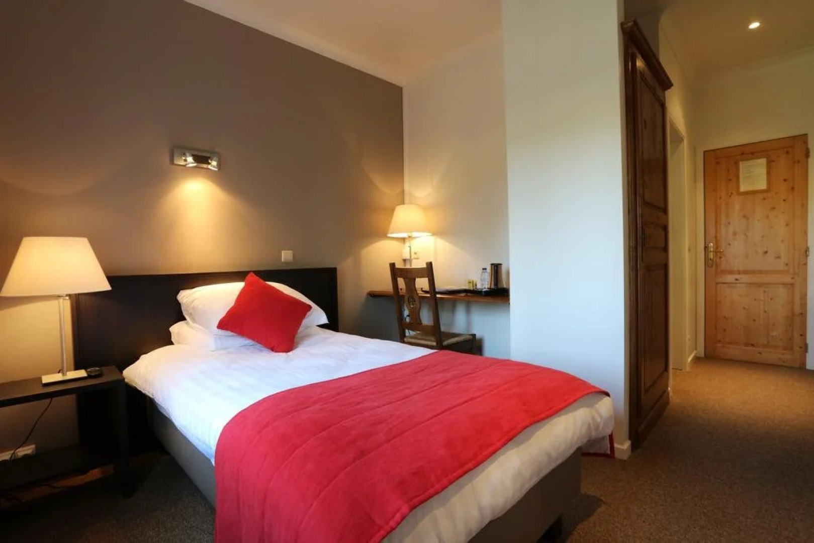 Beautiful Farmhouse in Sivry-rance With Garden