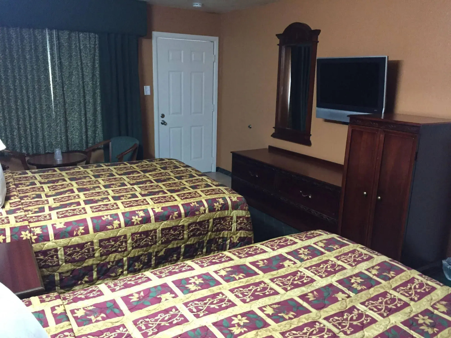 New Corral Motel