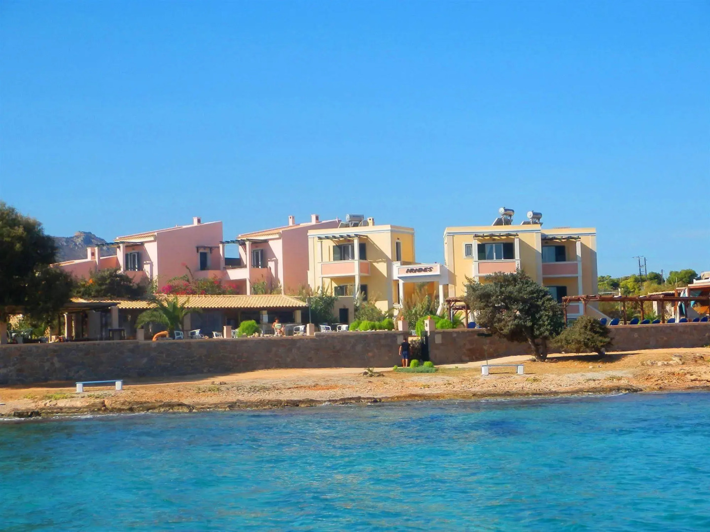 Irides Luxury Studios & Apartments