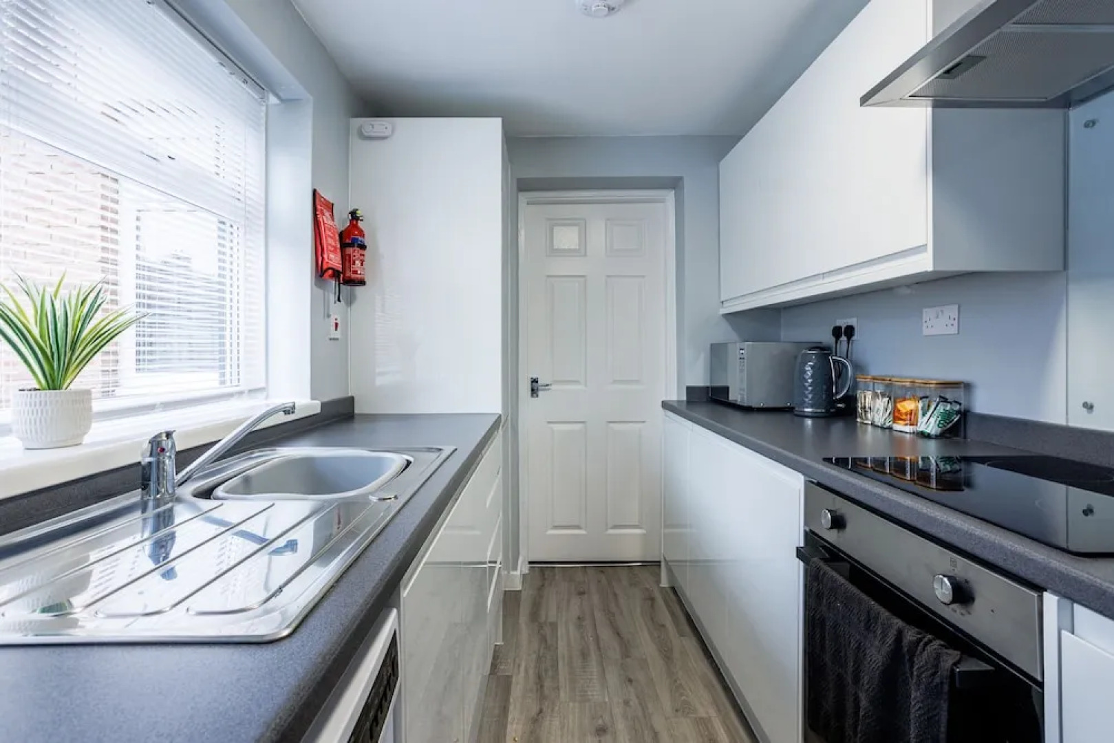 Bedlington - House - Sleeps 3 - Parking - Garden