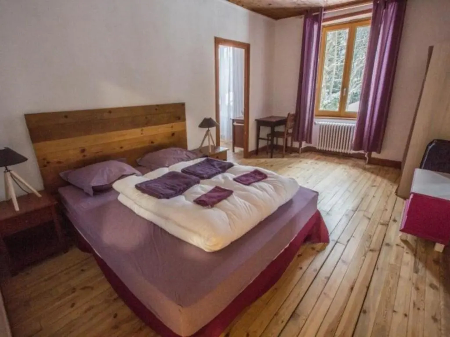 Gîte Le Chambon-sur-Lignon, 9 pièces, 15 personnes - FR-1-582-21