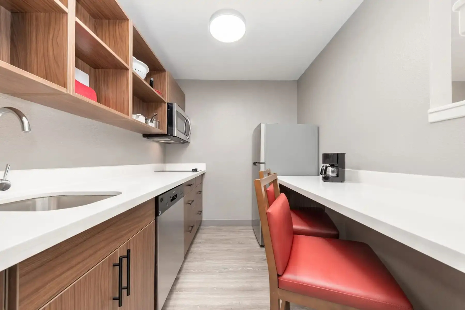 Hawthorn Extended Stay by Wyndham Bedford / Dallas