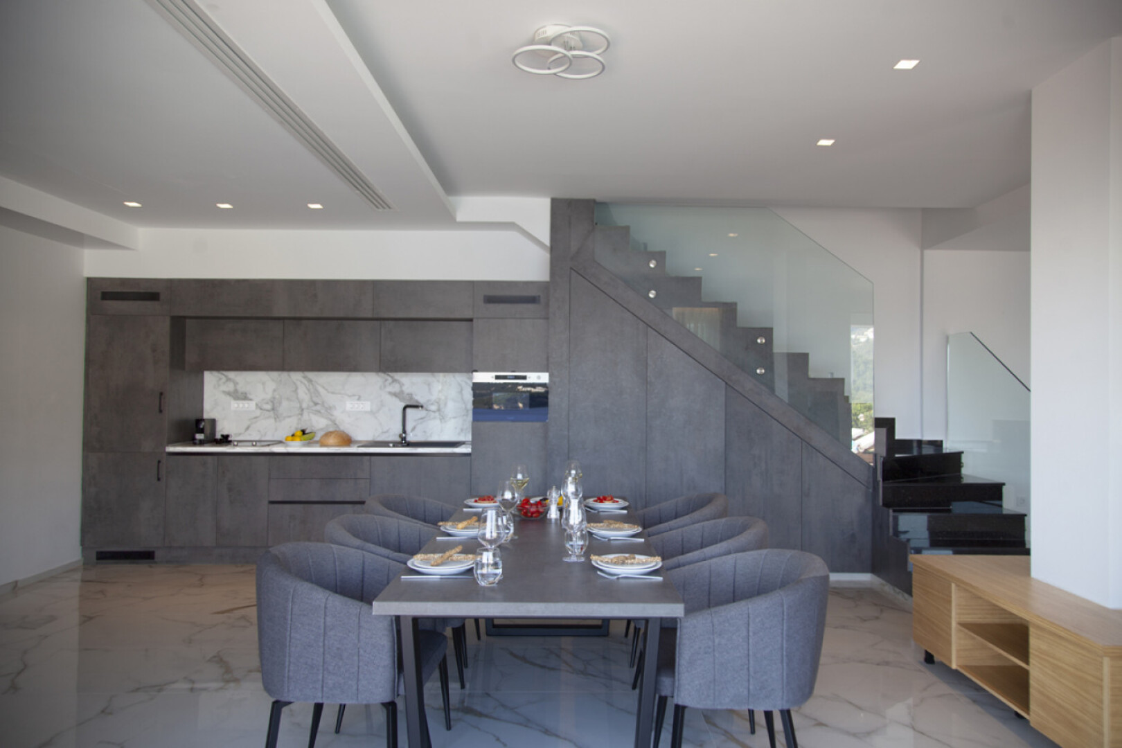 Zavia Pente in Syvota