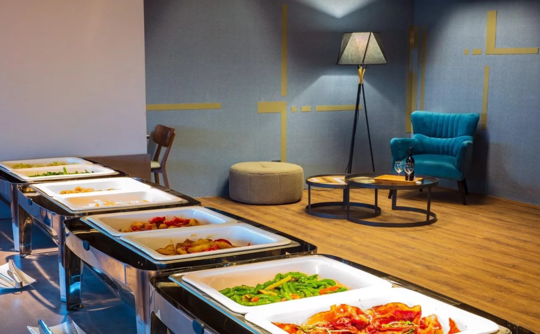 Metro Hotel - Howard Group