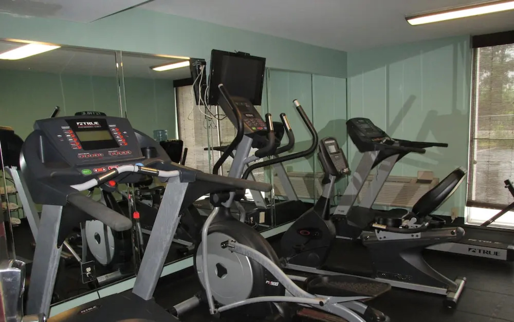 Charleston Grand Hotel