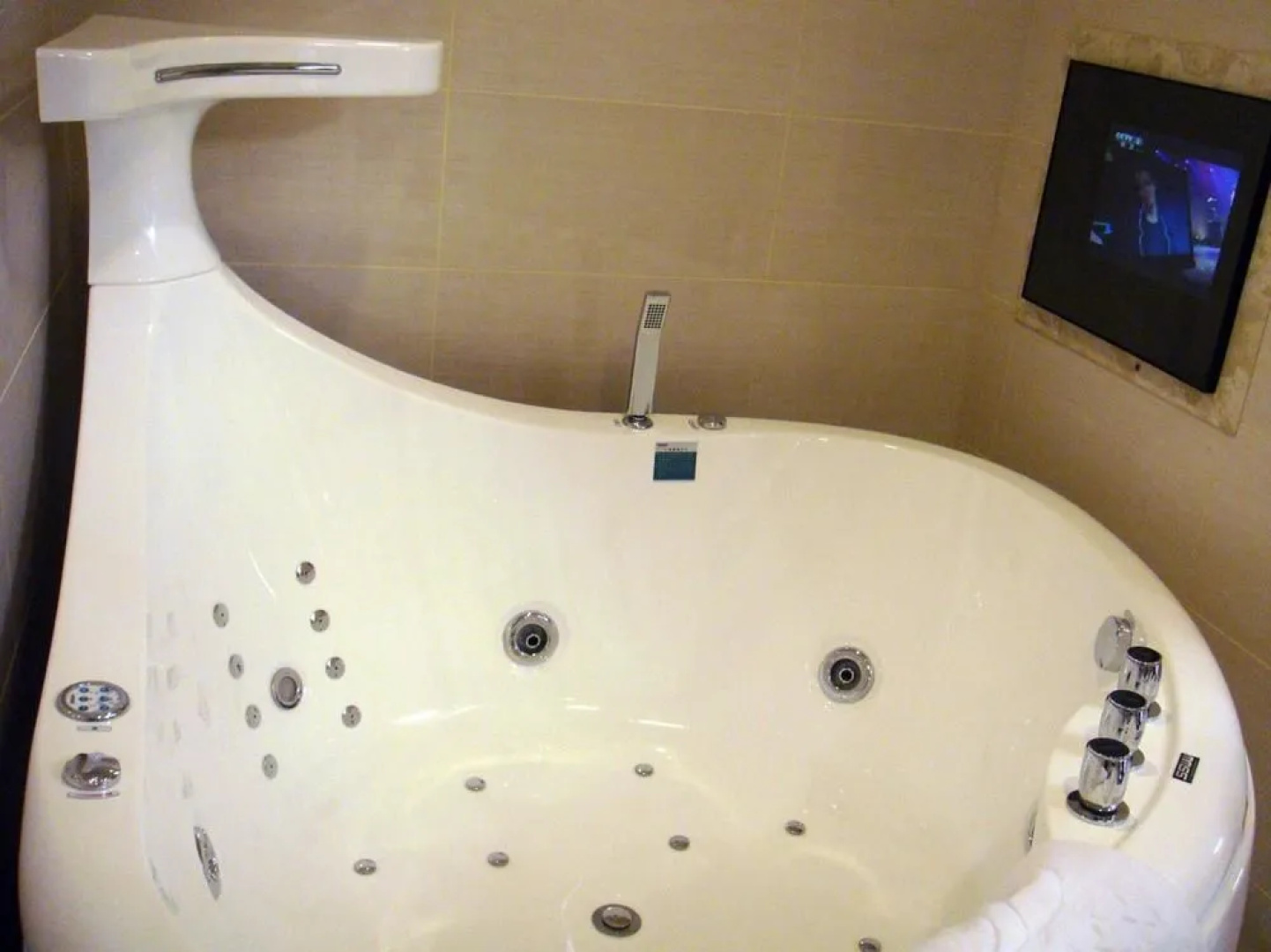 Xinmin Hotel