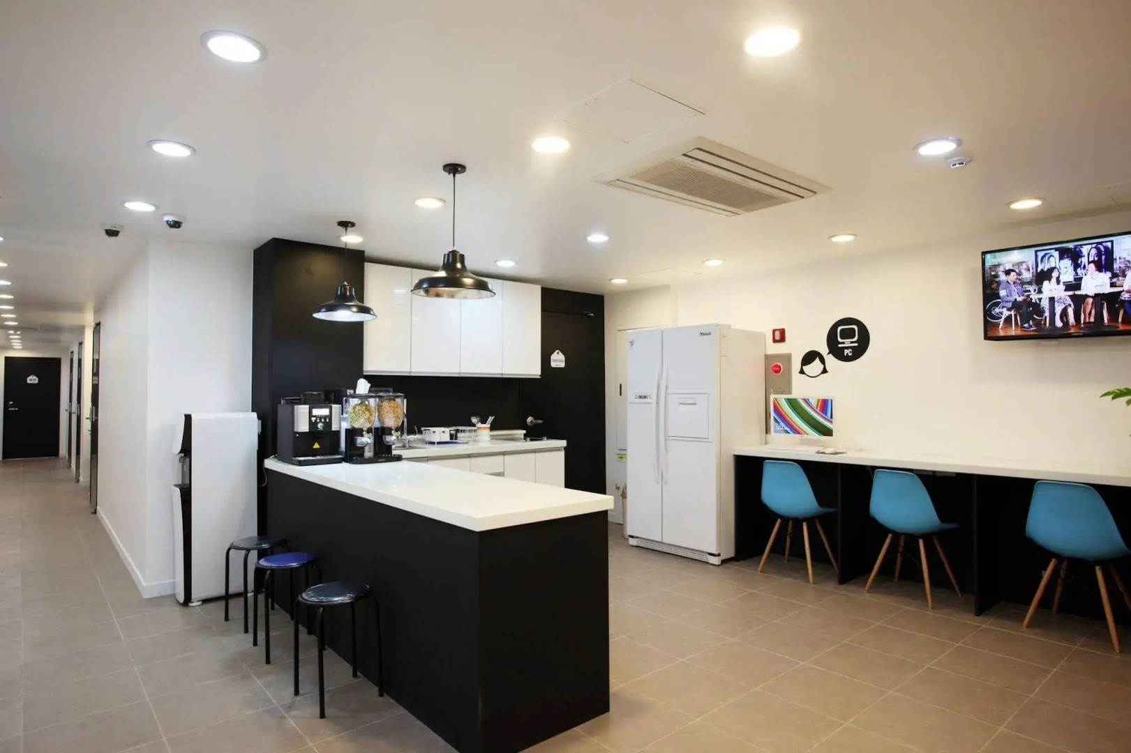 Ekonomy Hotel Myeongdong Central