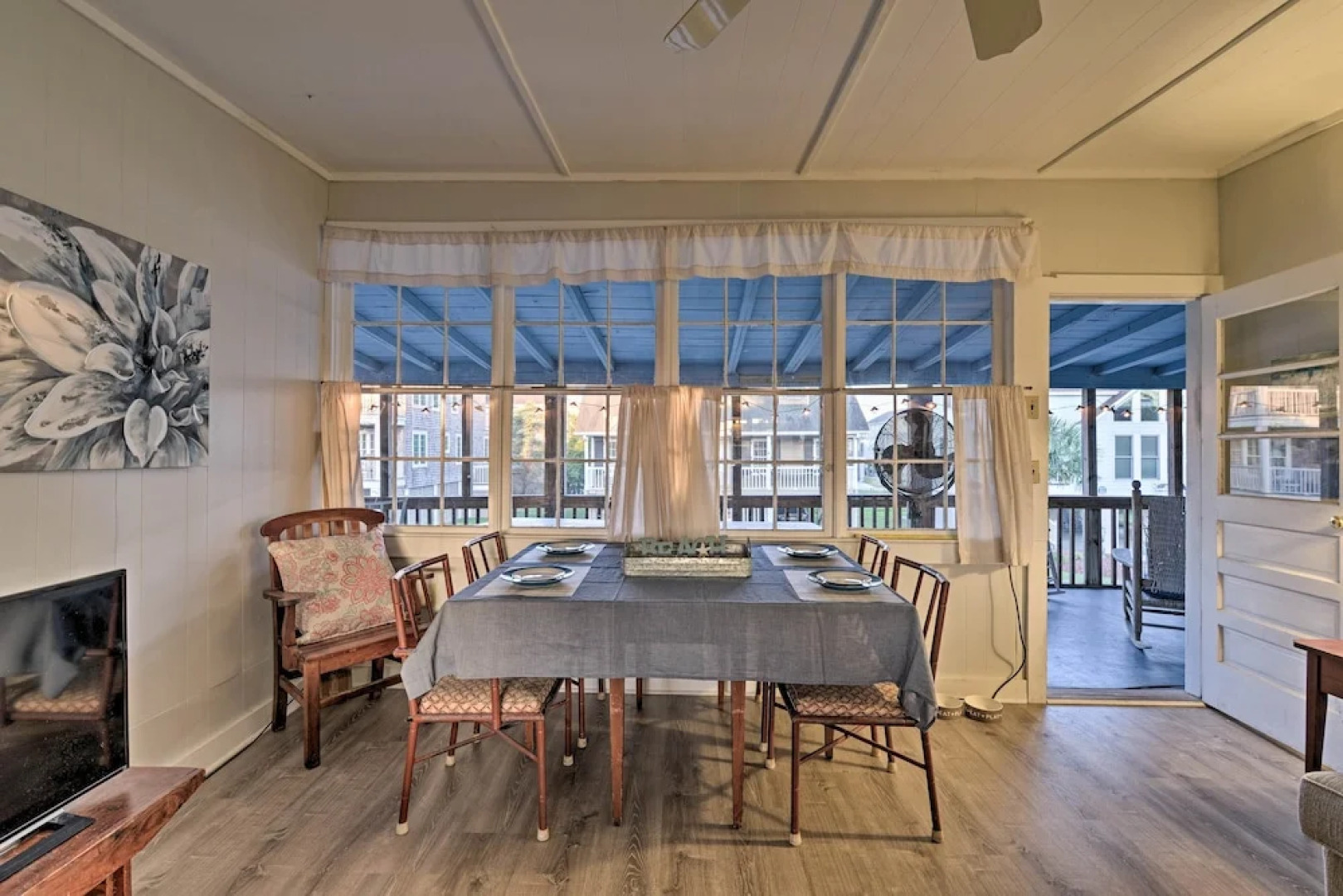 Pawleys Island House, - Steps to Beach & Creek!