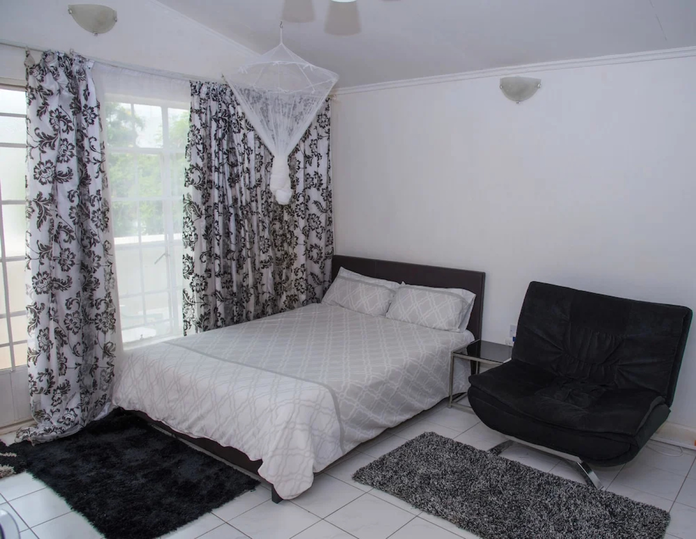 Spendwise Lodge and Apartments