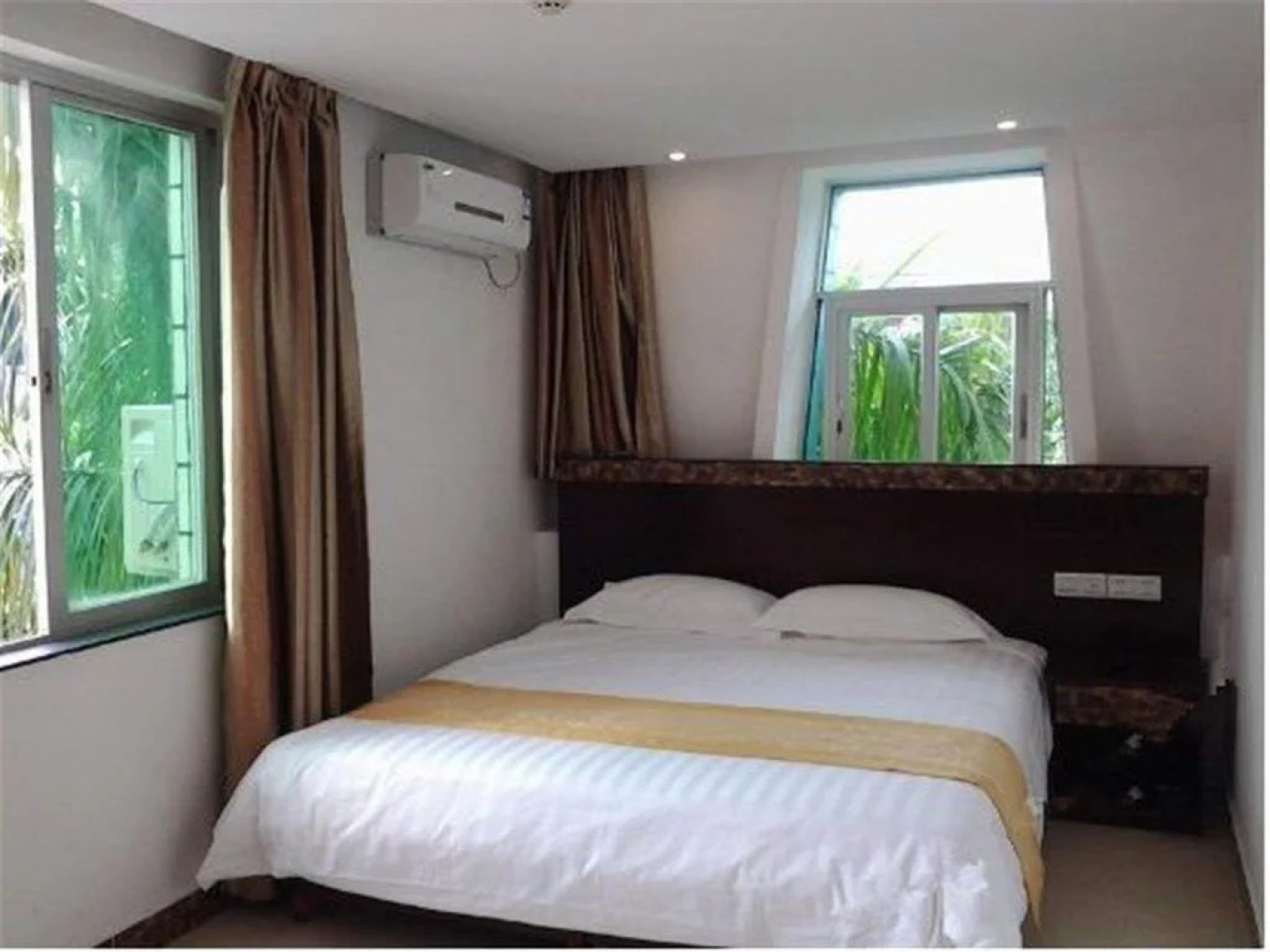 Wanning Junyue Resort