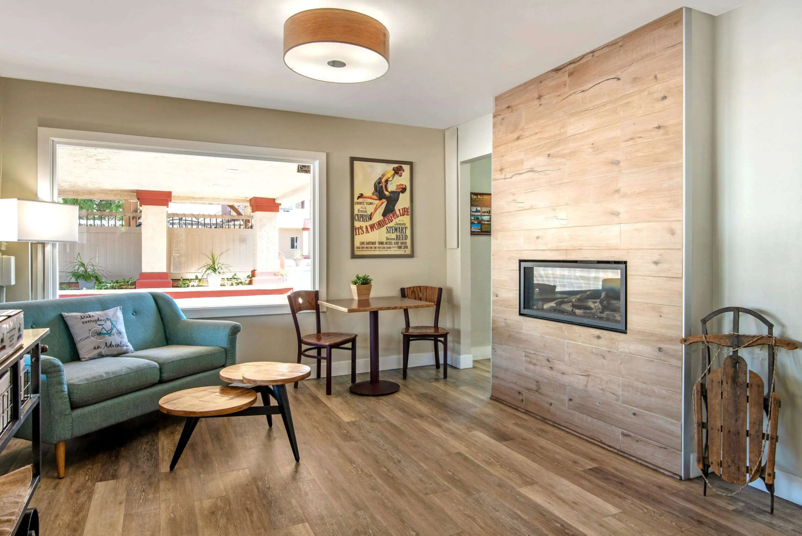 Econo Lodge  Inn & Suites Durango