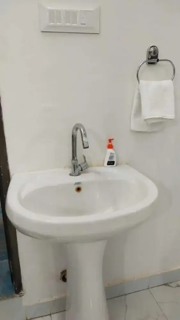 Bharat Raj Homestay By GRB