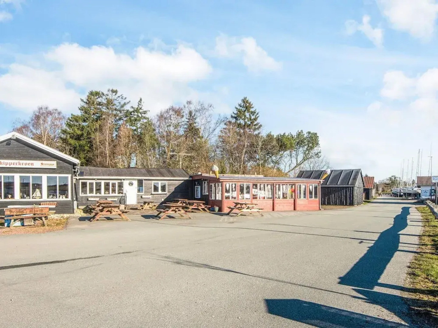 Spacious Holiday Home in Højslev near Sea