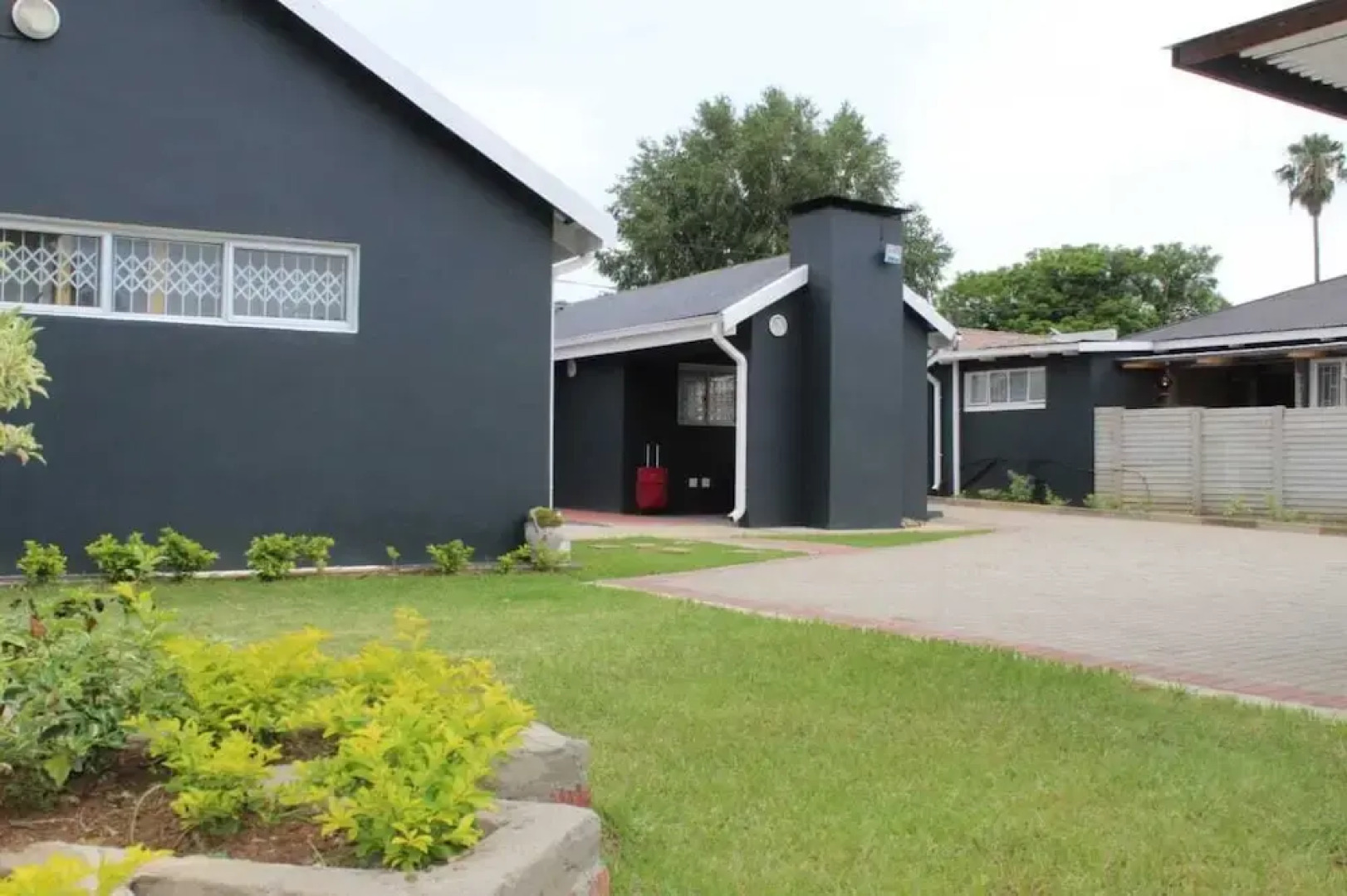 Newcastle Thully guest house