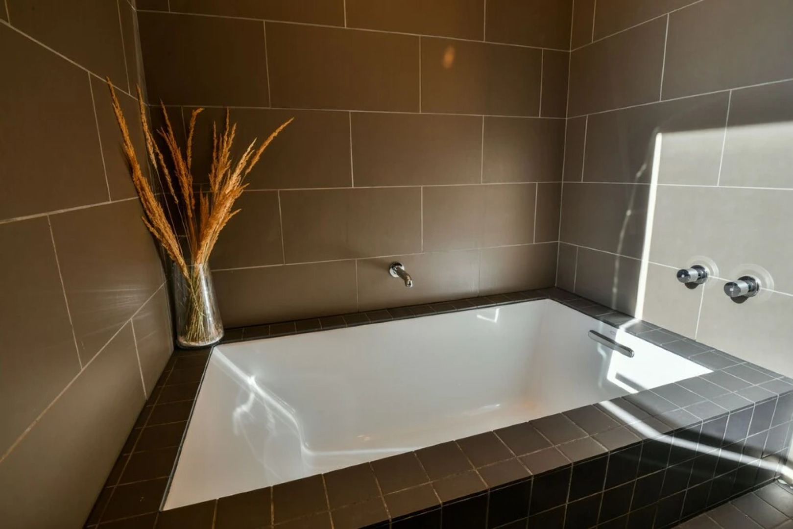 Arroyo Rez - in the beautiful red rocks of Moab with private hot tub