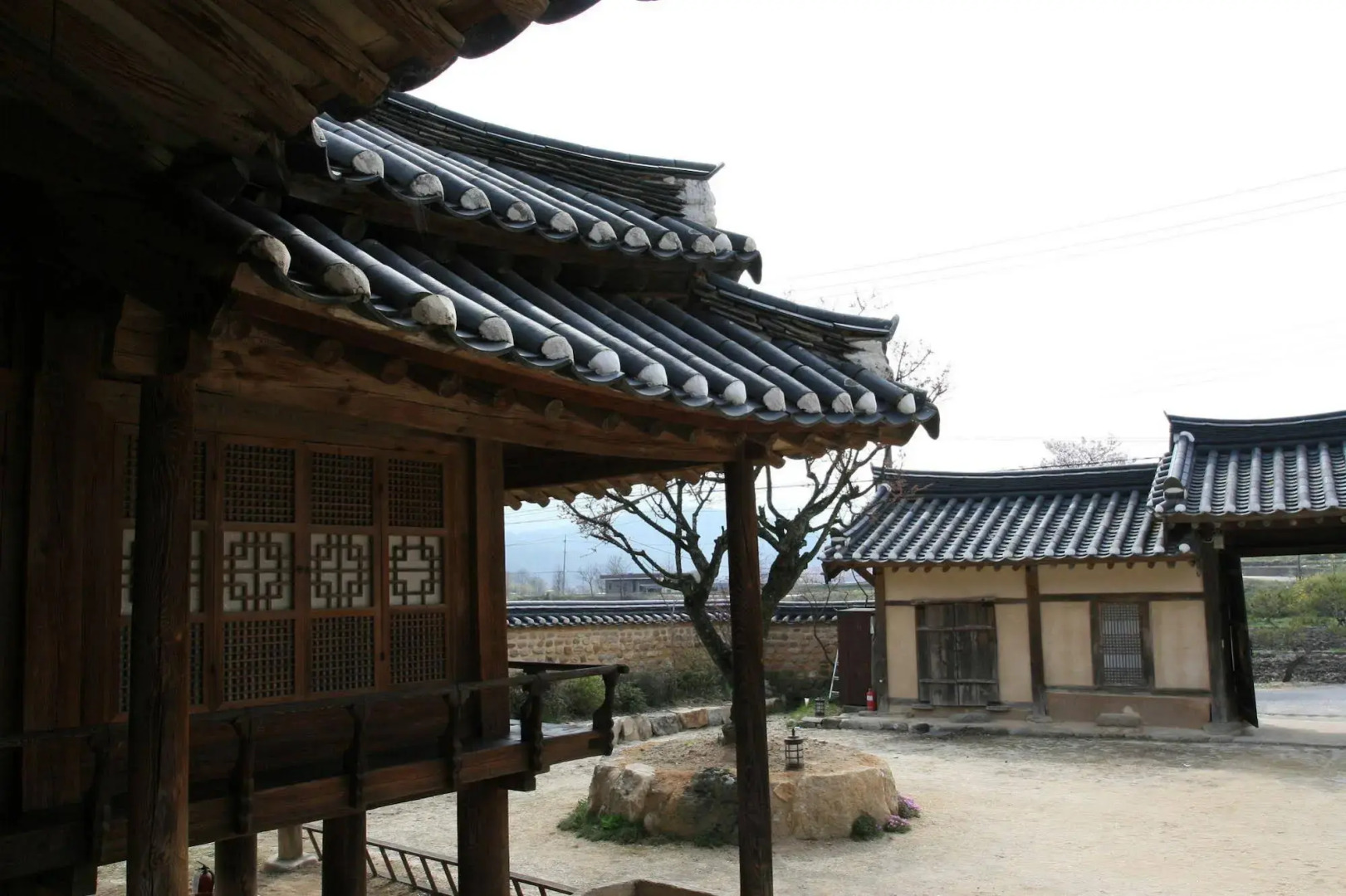 Geochang Choongsindang Donggae Jeongon Gotek