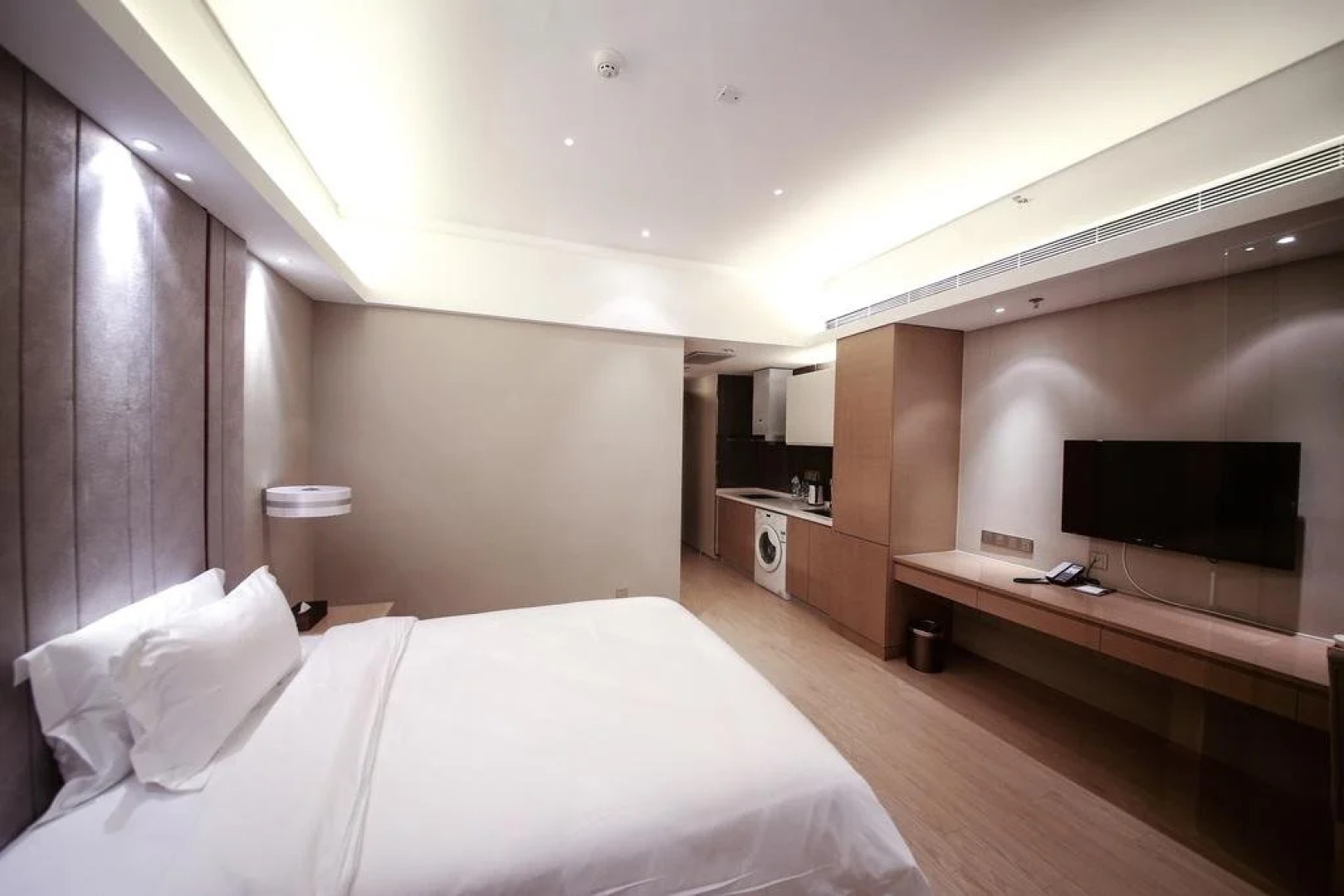 Lavande Jinan Shimao International Hotel