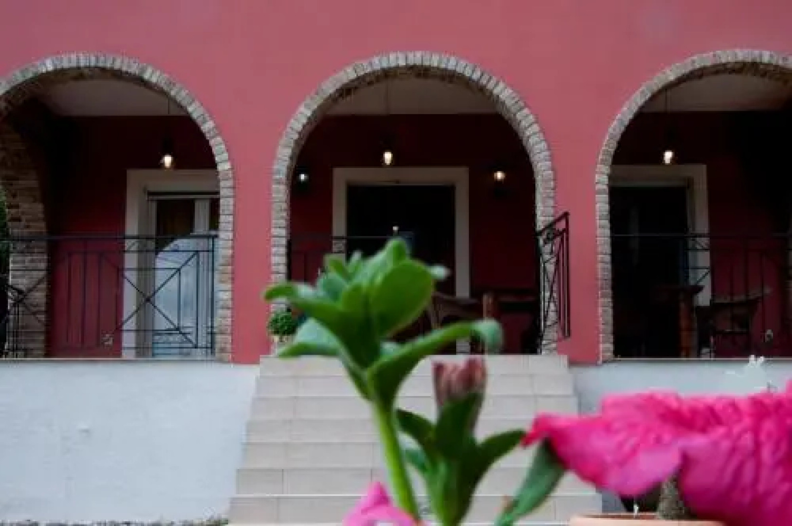 Evelina's Country House